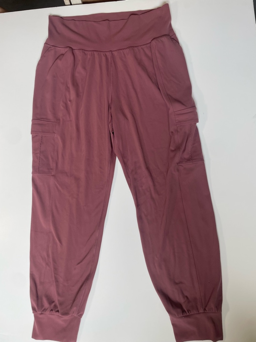 ATHLETA SALUTATION CARGO JOGGER PANTS - WOMEN'S Large